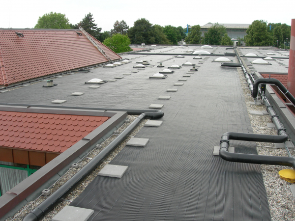 Moquette solaire AST à la piscine de Bietigheim en Allemagne